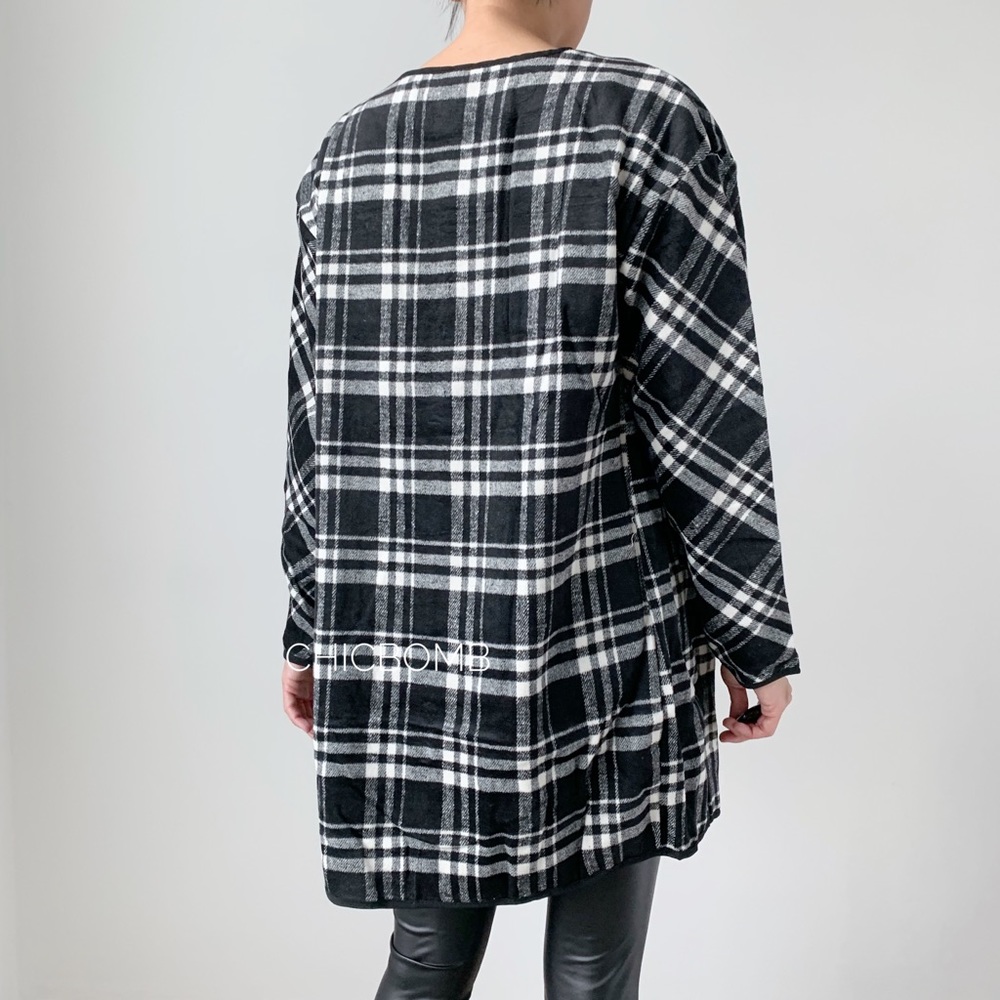White and Black Plaid Coat - Picture 12 of 13